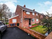 3 Bedrooms Semi detached house for sale in Keresforth...