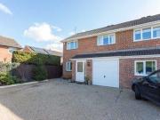 3 Bedrooms Semi detached house for sale in Kestrel...