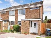 3 Bedrooms Semi detached house for sale in Laburnum Way,...