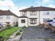 3 Bedrooms Semi detached house for sale in Leechcroft...