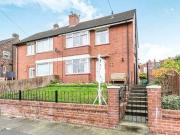 3 Bedrooms Semi detached house for sale in Lilac Avenue,...
