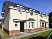 3 Bedrooms Semi detached house for sale in London Road,...