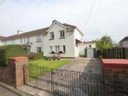 3 Bedrooms Semi detached house for sale in Lougher...