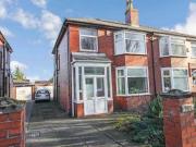 3 Bedrooms Semi detached house for sale in Manchester...