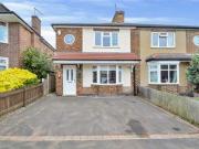 3 Bedrooms Semi detached house for sale in Marlborough...