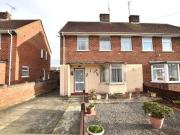 3 Bedrooms Semi detached house for sale in Mendip Road,...
