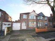 3 Bedrooms Semi detached house for sale in Moss Park...