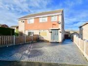 3 Bedrooms Semi detached house for sale in Nightingale...