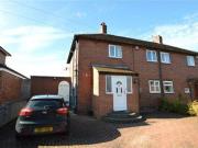 3 Bedrooms Semi detached house for sale in Oak Crescent,...