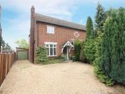 3 Bedrooms Semi detached house for sale in Oakley Road,...
