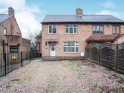 3 Bedrooms Semi detached house for sale in Oldbury Road,...