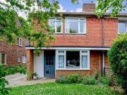 3 Bedrooms Semi detached house for sale in Orchard Road,...