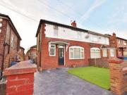 3 Bedrooms Semi detached house for sale in Overlinks...