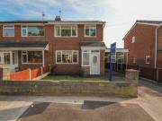 3 Bedrooms Semi detached house for sale in Park Lane,...