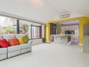 3 Bedrooms Semi detached house for sale in Pleckgate...
