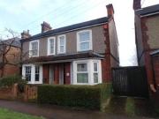 3 Bedrooms Semi detached house for sale in Queen...