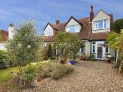 3 Bedrooms Semi detached house for sale in Selsea...