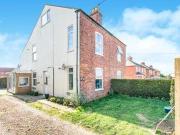 3 Bedrooms Semi detached house for sale in Sleaford...