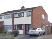 3 Bedrooms Semi detached house for sale in Staplow Road,...