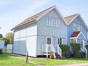3 Bedrooms Semi detached house for sale in Station Road,...