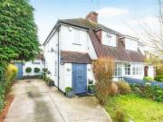 3 Bedrooms Semi detached house for sale in The Parkway,...