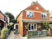 3 Bedrooms Semi detached house for sale in The Terrace,...