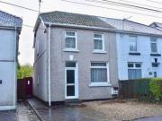3 Bedrooms Semi detached house for sale in Tycroes Road,...