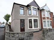 3 Bedrooms Semi detached house for sale in Tynewydd...