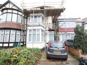 3 Bedrooms Semi detached house for sale in Tyrrel Drive,...