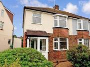 3 Bedrooms Semi detached house for sale in Vale Avenue,...
