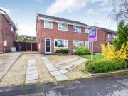 3 Bedrooms Semi detached house for sale in Walton Way,...