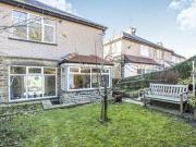 3 Bedrooms Semi detached house for sale in Westborough...