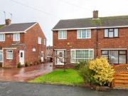 3 Bedrooms Semi detached house for sale in Willow Close,...