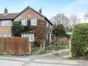 3 Bedrooms Semi detached house for sale in Woodmoor...
