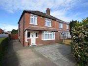 3 Bedrooms Semi detached house for sale in Wrenthorpe...