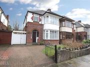 3 Bedrooms Semi detached house for sale in Wychwood...
