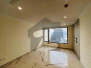 3 bedrooms semi furnished apartment with dedicated lift... 3 bedrooms semi furnished apartment with dedicated lift...