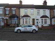 3 Bedrooms Terraced house for rent in 41 St. Johns Road,...