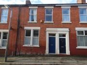 3 Bedrooms Terraced house for rent in Ainslie Road,...
