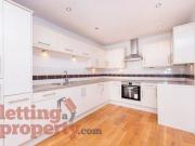 3 Bedrooms Terraced house for rent in All Souls Avenue,...