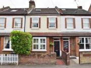 3 Bedrooms Terraced house for rent in Andover Road,...