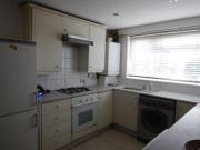 3 Bedrooms Terraced house for rent in Balmoral Drive,...