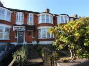 3 Bedrooms Terraced house for rent in Bourne Hill,...