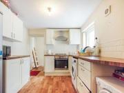 3 Bedrooms Terraced house for rent in Caerau Road,...