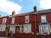 3 Bedrooms Terraced house for rent in Cecil Avenue,...