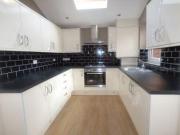 3 Bedrooms Terraced house for rent in Collinson Street,...
