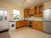 3 Bedrooms Terraced house for rent in Compton Street,...