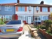 3 Bedrooms Terraced house for rent in Craigmuir Park,...