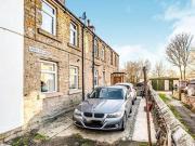 3 Bedrooms Terraced house for rent in Crown Buildings,...