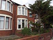 3 Bedrooms Terraced house for rent in Cumberland Avenue,...